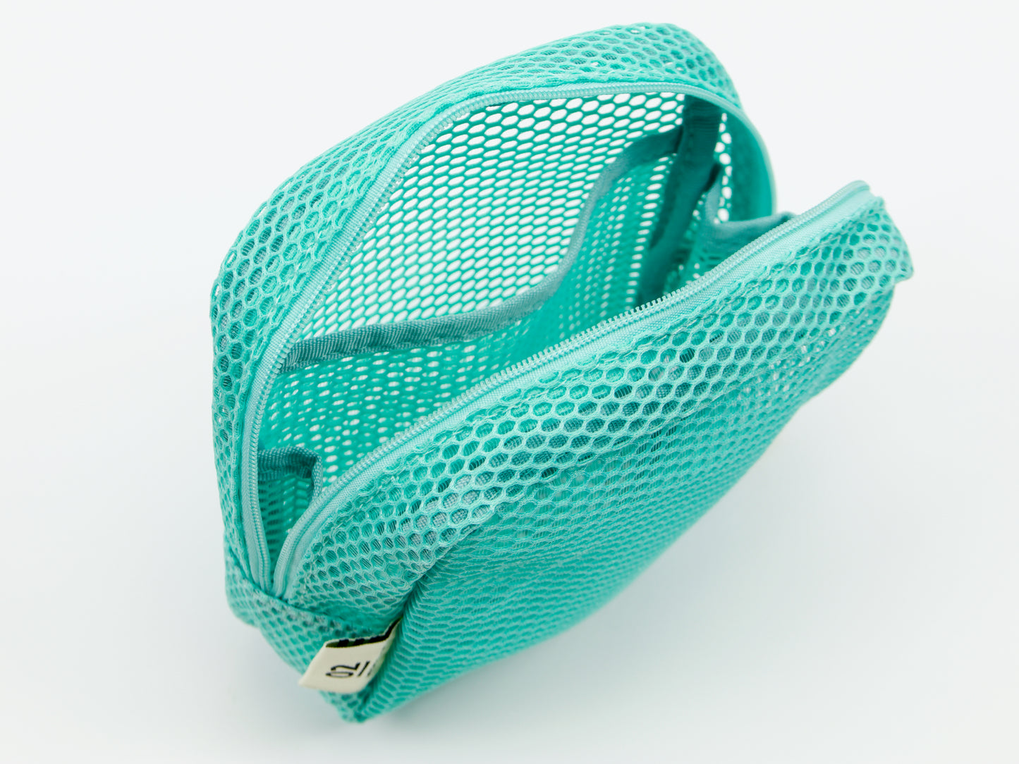 Mark's Inc. 02 Mesh Square Pouch