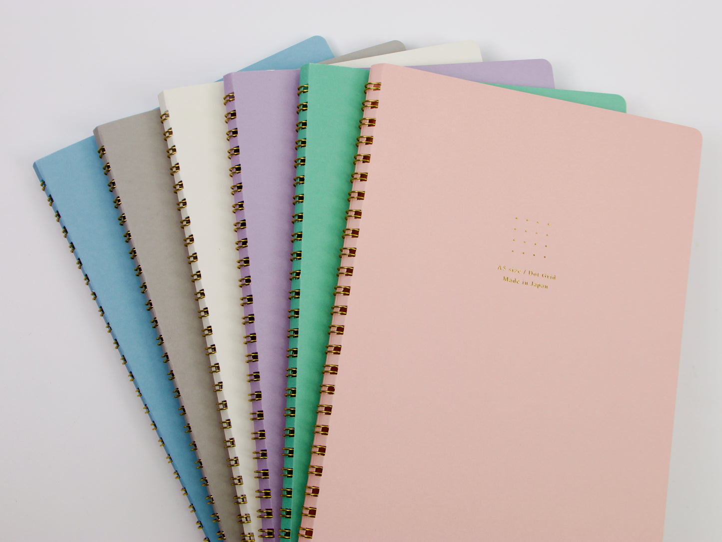 Papel de cuadrícula de puntos de color Midori A5