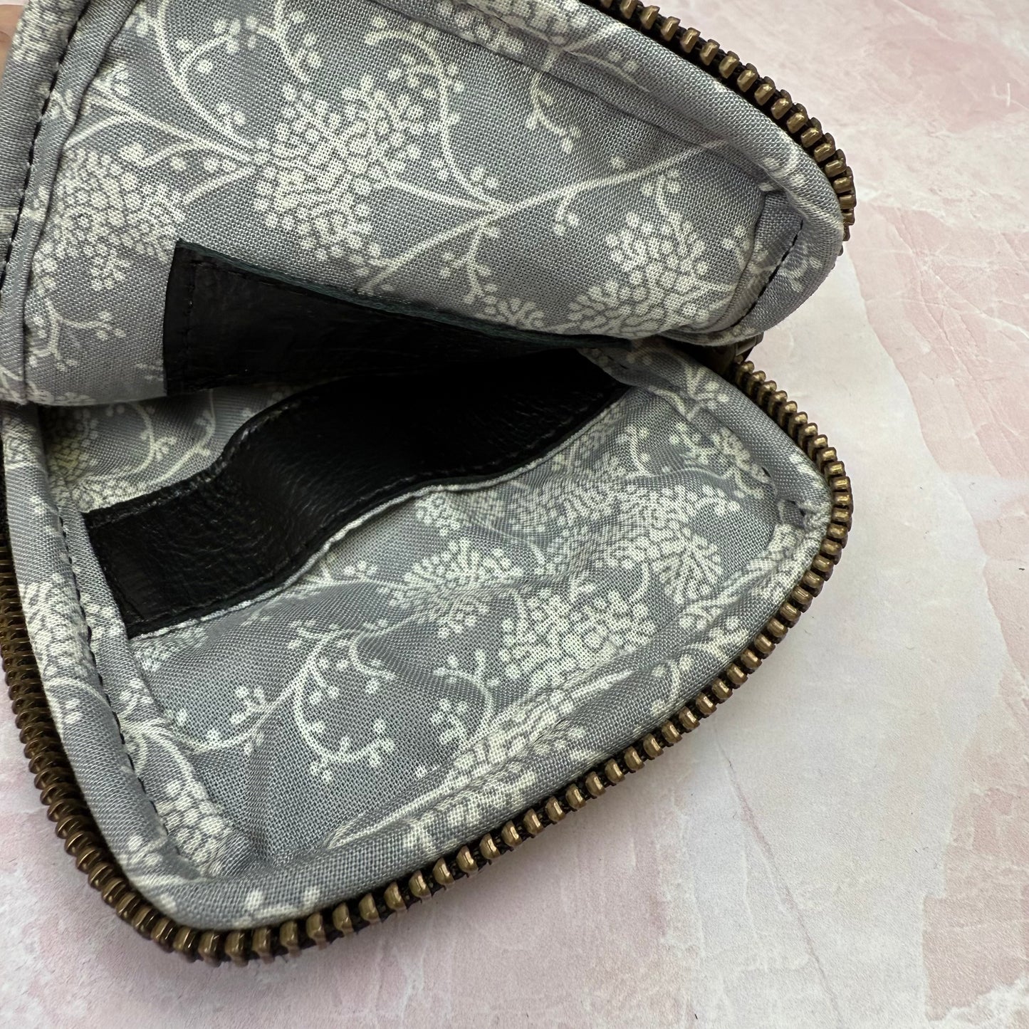 milloo Slim Pen Case Black