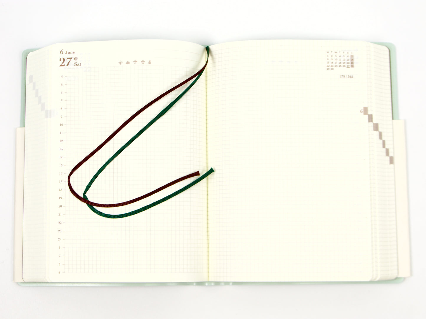 Midori Hibino 2025 A6 1 día 2 páginas