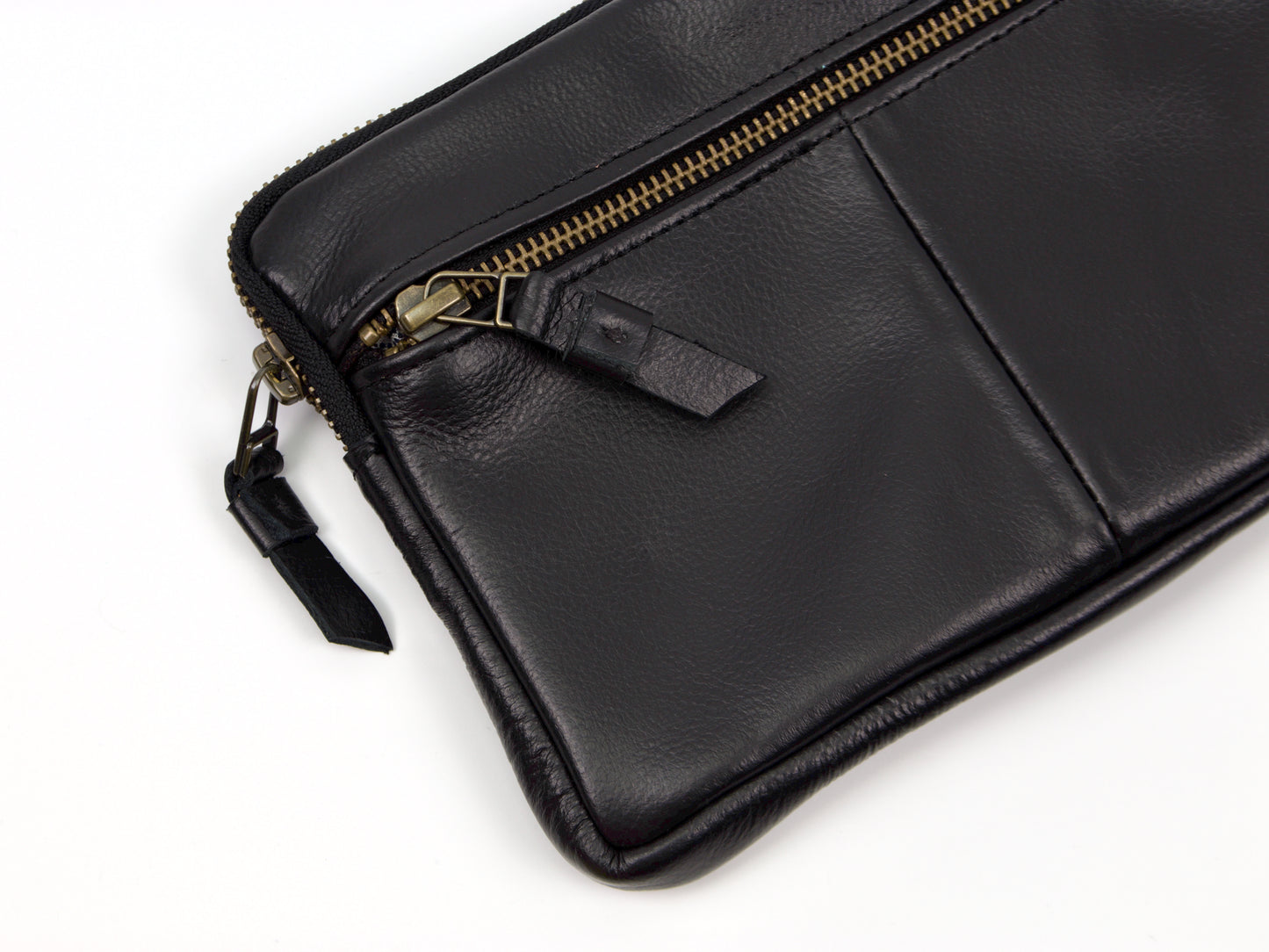 Pochette Antheia Milloo Noir